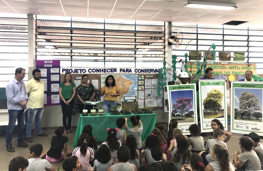 Alunos da E.E. José Teixeira do Amaral também participaram do programa de alfabetização ambiental