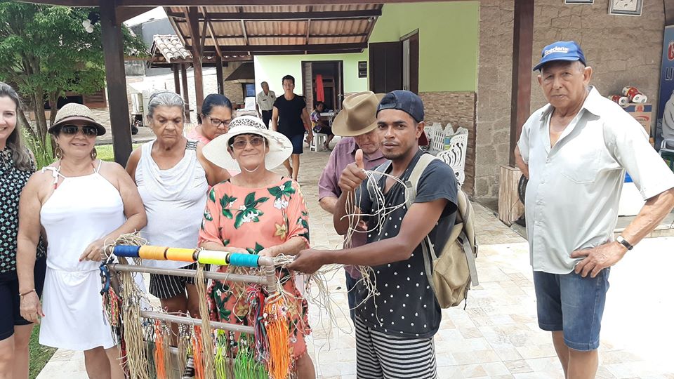 Lembrancinhas para recordarem do passeio foram adquiridas