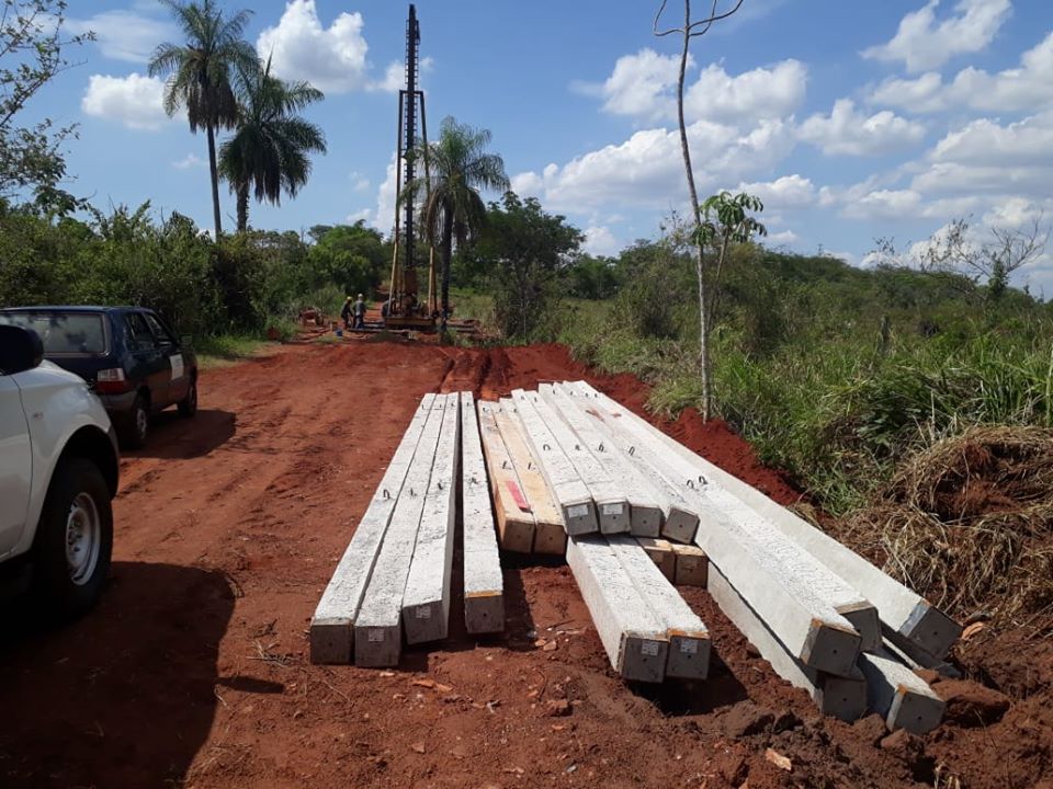 Visando melhorias, a atual gestão irá proporcionar uma ponta de concreto, que resistirá com muito mais eficácia ao tempo, a chuva e ao peso dos veículos que trafegam pelo local