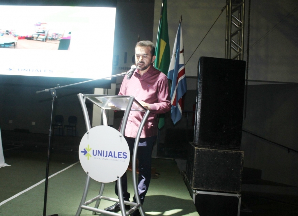 O vice-reitor acadêmico da Unijales, Silvio Luiz Lofego realizou a abertura da XII Jornada de Iniciação Científica