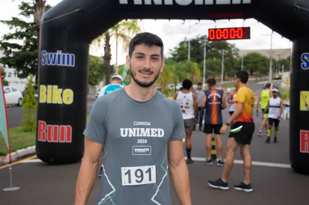 Entre os competidores, Rafael Lazarini, que já disputou as principais competições do atletismo paraolímpico brasileiro, também esteve presente