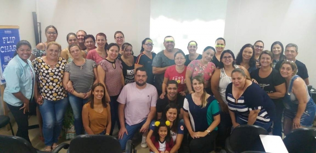 A capacitação dos profissionais de enfermagem ministrada pela psicóloga Dra. Janine Sestari