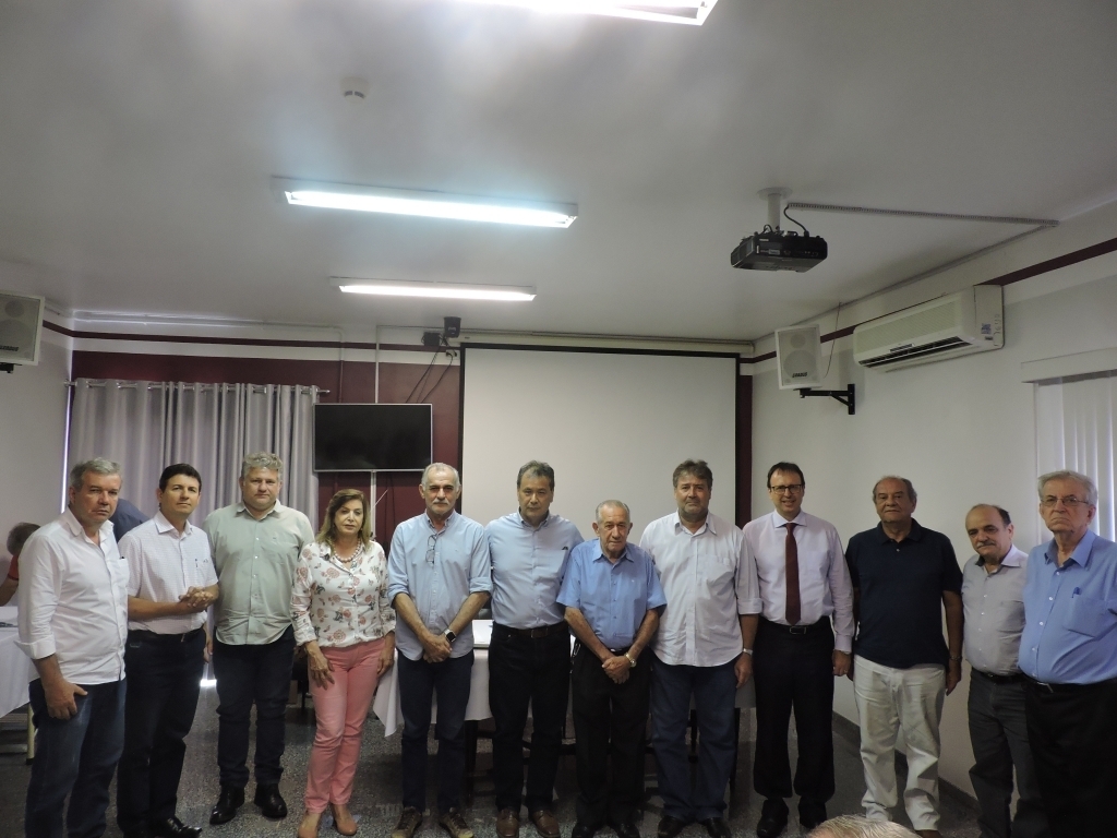 Membros da nova diretoria do hospital