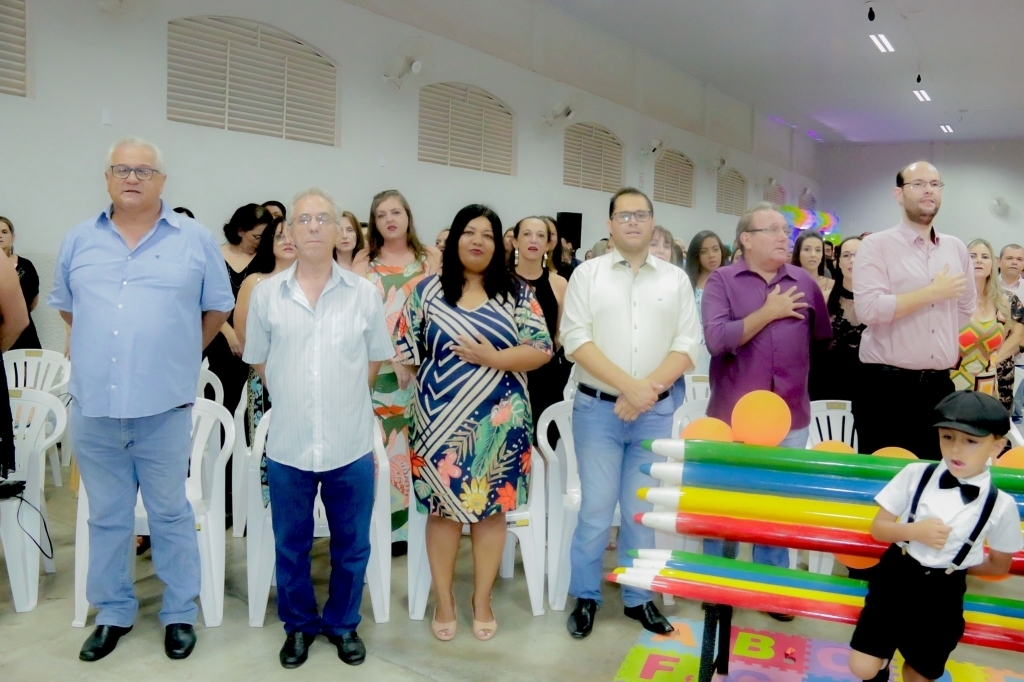 O presidente da Câmara Municipal, Amauri Pinheiro, os vereadores Tomaz do Raio-X,  Maria Ribeiro, Rodrigo Mota, o vice-prefeito João Pega Lebre e o prefeito Márcio Arjol
