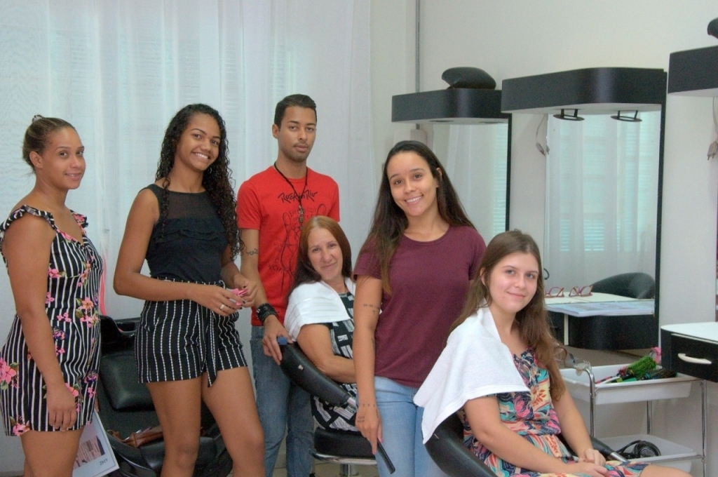 As alunas começaram o curso aprendendo na prática os ensinamentos