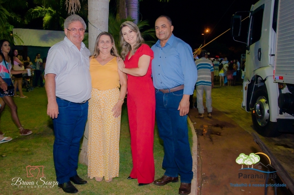 o vice-prefeito Élcio Ribeiro Guimarães, com sua esposa também participaram da festividade