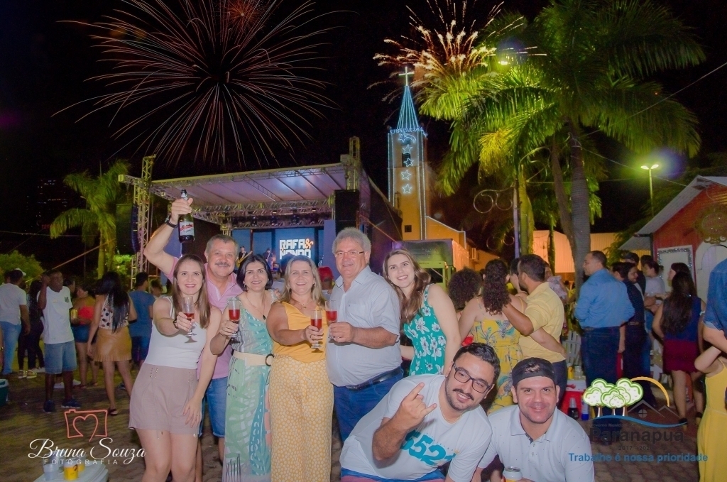 Comemorações na Praça Ulisses Costa encerram com chave de ouro o ano de 2019 em Paranapuã