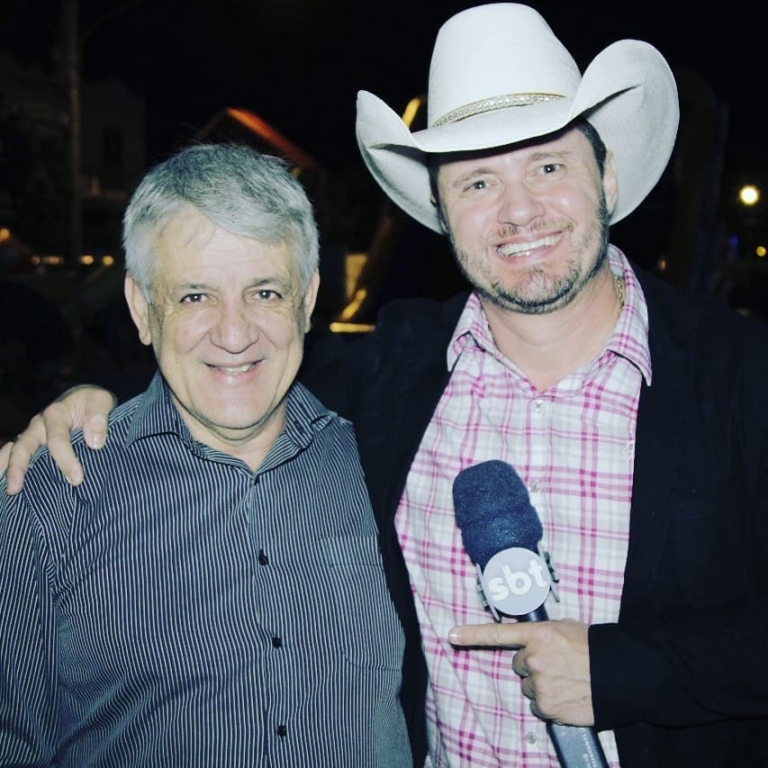 O prefeito Tuquinha Novelli, com o apresentador do SBT, Waguinho Animal