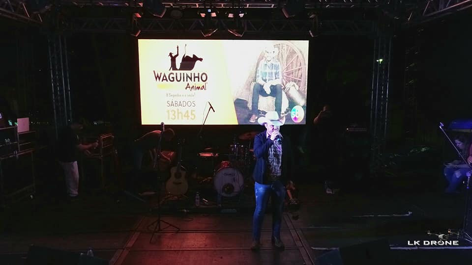 O apresentador, Waguinho Animal durante o evento