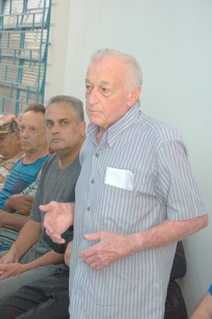 O senhor Antonio Gimenez, de 77 anos, falou da felicidade de estar participando das aulas