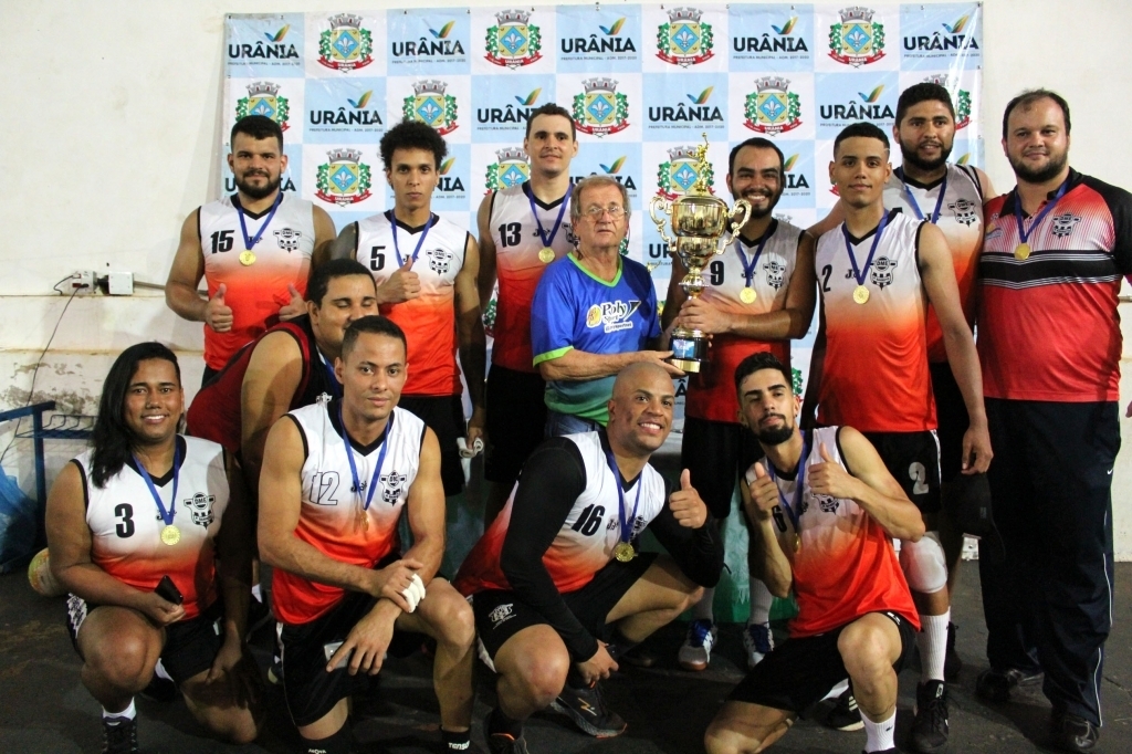Time de Voleibol masculino de Pereira Barreto conquistou a primeira colocação