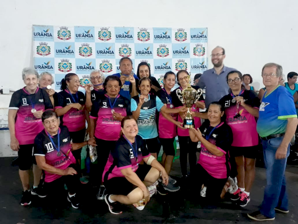 Equipe de Voleibol Adaptado de Urânia foi vice-campeã