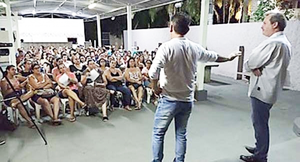 Agentes de Educação Infantil buscam redução da jornada de trabalho