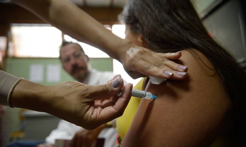 Mais da metade da população brasileira entre 16 e 25 anos tem HPV