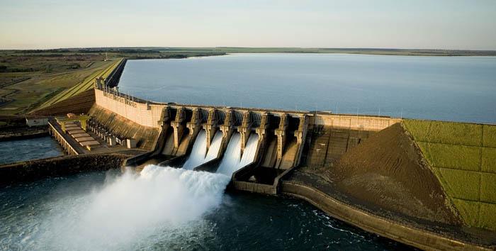 Quantidade de chuvas no Brasil pode segurar preço da energia elétrica