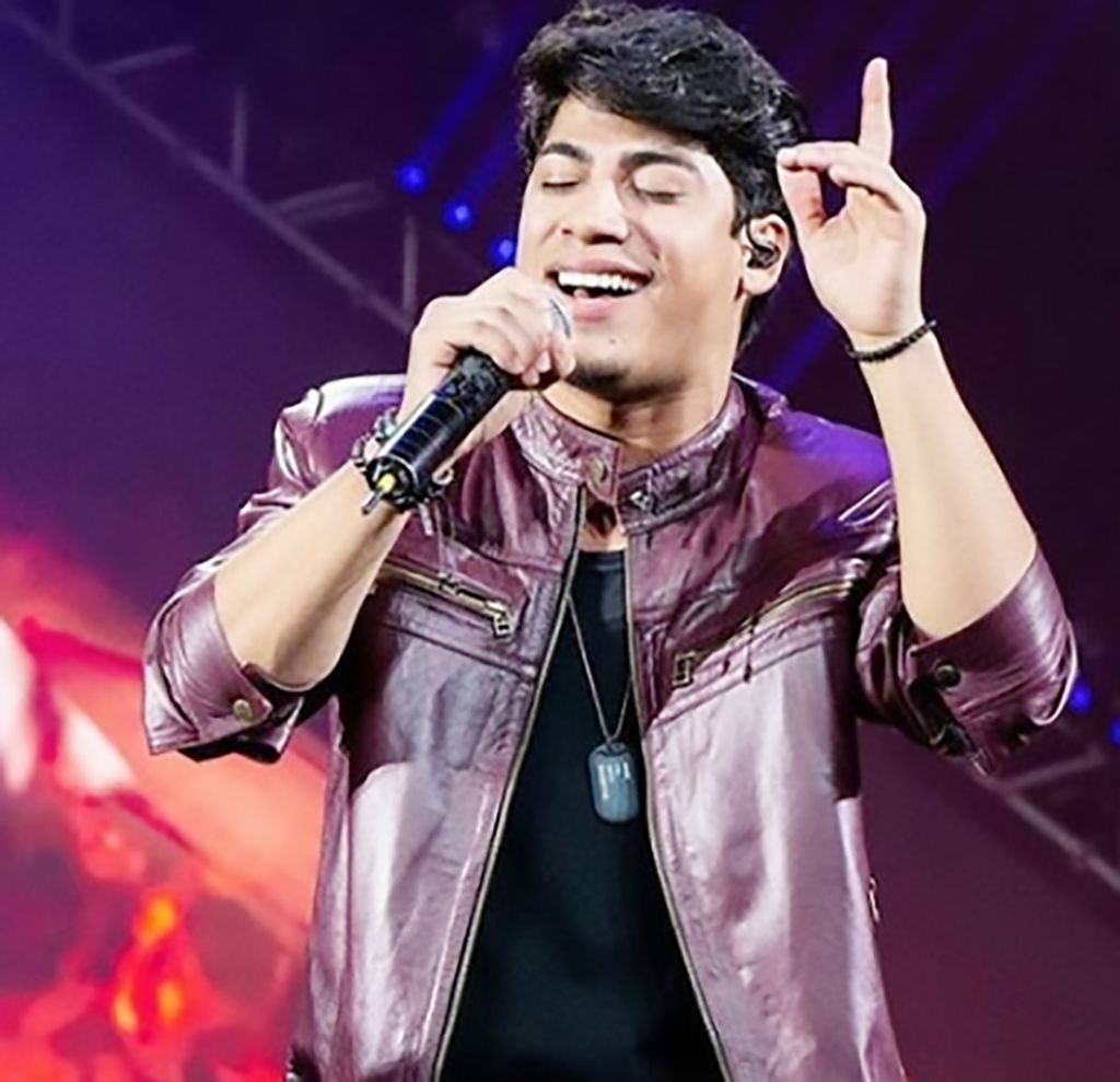 Cantor sertanejo Henrique morre aos 22 anos