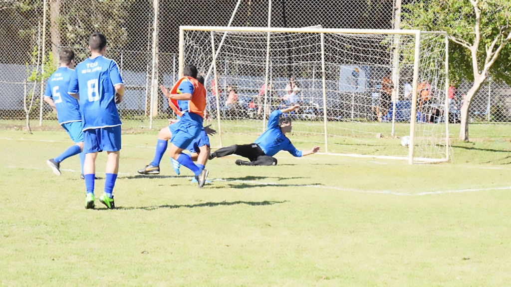Governo trabalha em plano para retomada de partidas de futebol