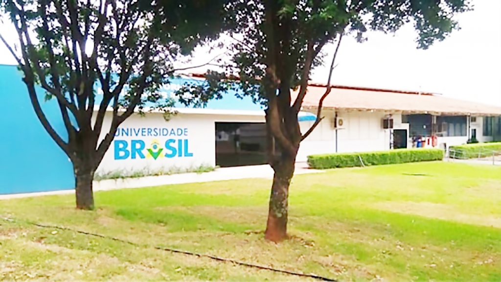 Justiça suspende desativação do curso de Medicina da Universidade Brasil