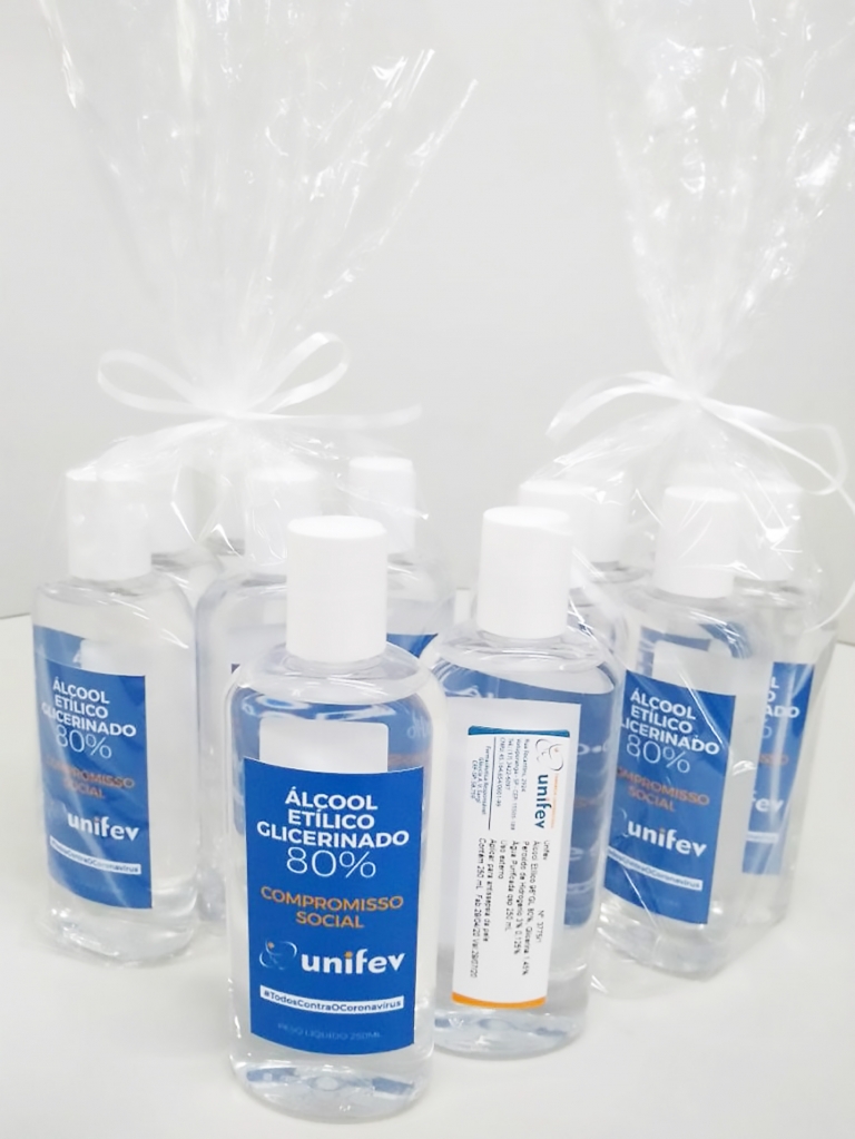 Centro Universitário entrega kits de álcool a 17 entidades assistenciais