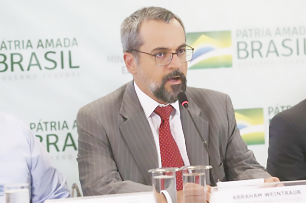 MEC prorroga suspensão das aulas presenciais em universidades e institutos