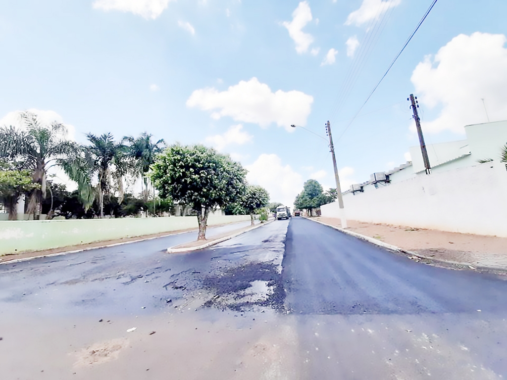 Obras de recapeamento asfáltico são concluídas em Paranapuã