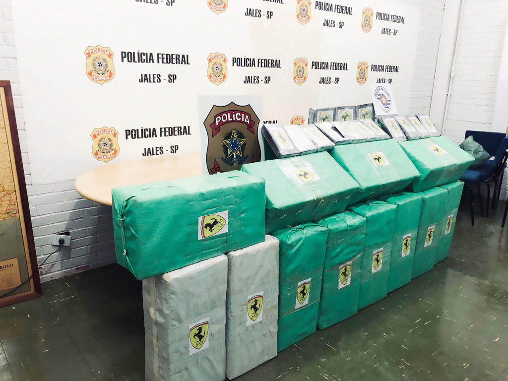 Material apreendido na sede da Polícia Federal de Jales