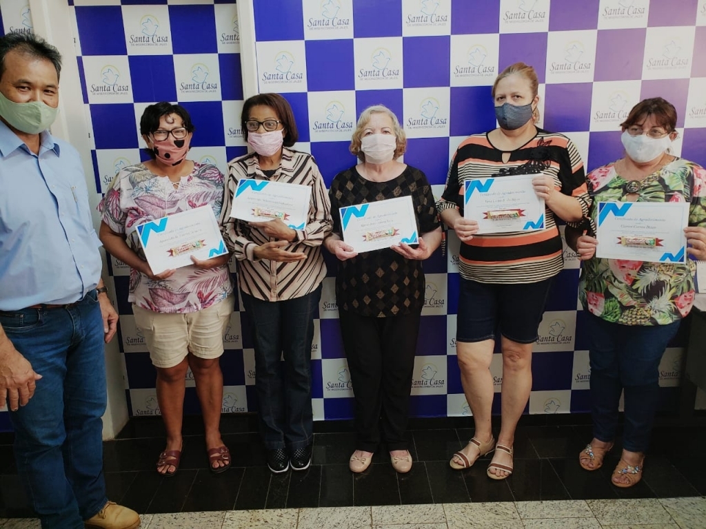 Provedor Toshiro Sakashita e colaboradoras Aparecida de Fátima Teixeira, Aparecida Sebastiana Gonçalves, Clarice Correa Bisso, Maria Auxiliadora Luis, Valdirene de Souza Duarte e Vera Lucia Sangali.
