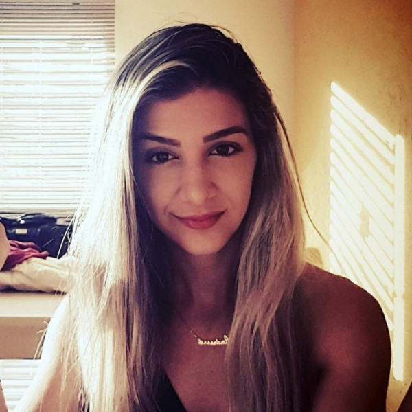 Briga entre vizinhos termina com personal esfaqueada e morta