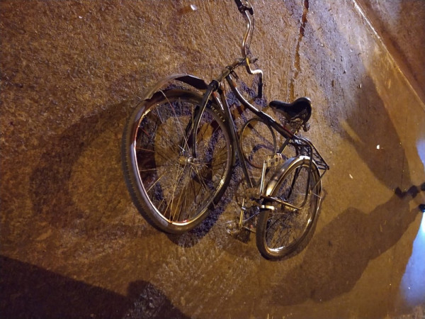 Homem morre após ter a bicicleta atingida por carro na região