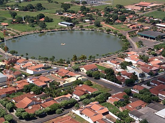 Lagoa da região seca por causa da longa estiagem