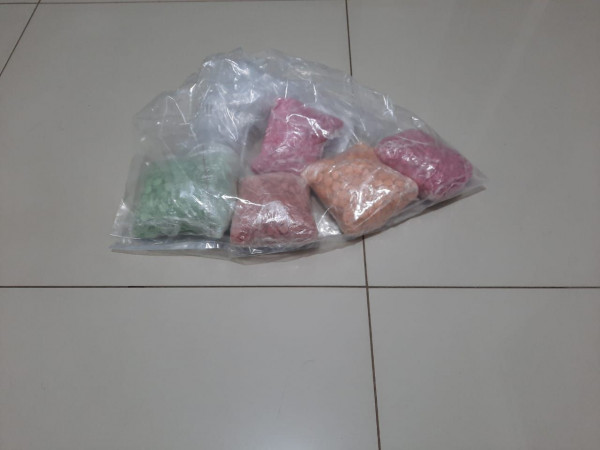 Polícia Civil detém homem com cinco mil comprimidos de ecstasy em mala na região