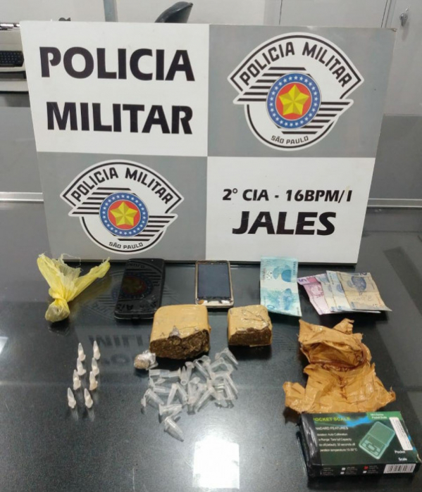 Polícia Militar de Jales prende quatro pessoas por tráfico de drogas