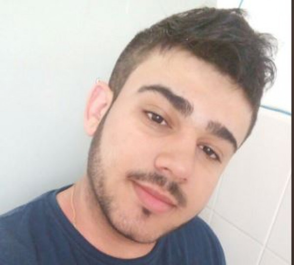Rapaz baleado em saída de festa levou cinco tiros, segundo a polícia