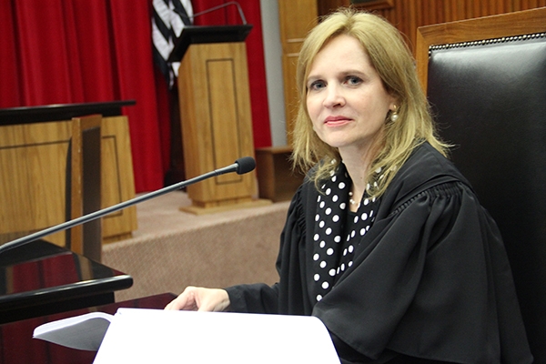 TCE quer saber por que funcionários de Câmara de Fernandópolis receberam reajustes