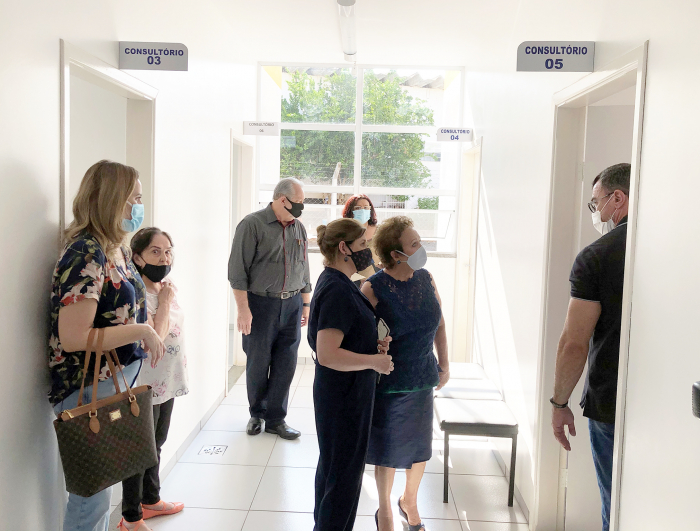 Os familiares do Dr. Antonio Queda conheceram as dependências da nova unidade de saúde que leva o nome do saudoso médico