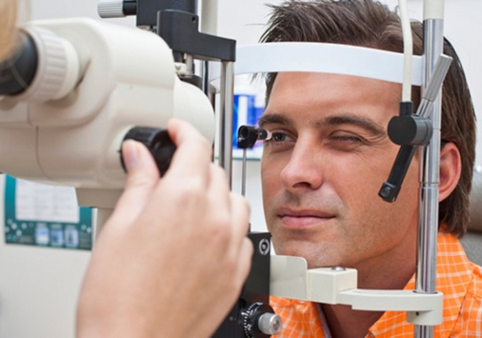 Atraso no diagnóstico e tratamento do estrabismo pode levar à perda da visão binocular