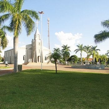 Luciana e Bidila disputam ao cargo de prefeito em São João de Iracema. Crédito Foto: Diocese de Jales.