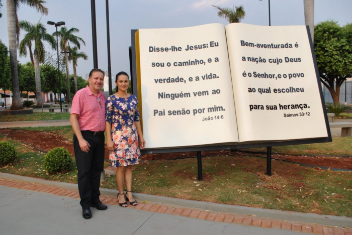 Katia Morita é candidata ao cargo em Auriflama, no entanto, seu marido Luiz Antônio Pereira de Carvalho, o Junior, não disputará por estar em seu segundo mandato. Crédito Foto: Diário Noroeste.