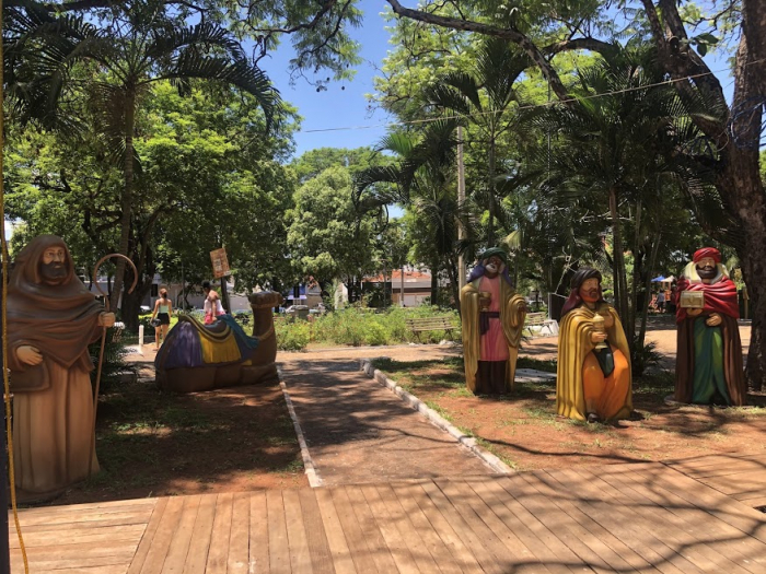 O presépio, localizado na Praça João Mariano de Freitas