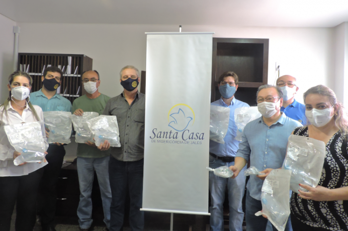 Santa Casa de Misericórdia recebe doações de máscaras de campanha que contou com apoio do Rotary Club “Grandes Lagos” de Jales