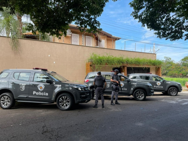 Mandados tiveram reforço do Baep de Rio Preto - Foto: Divulgação/PM