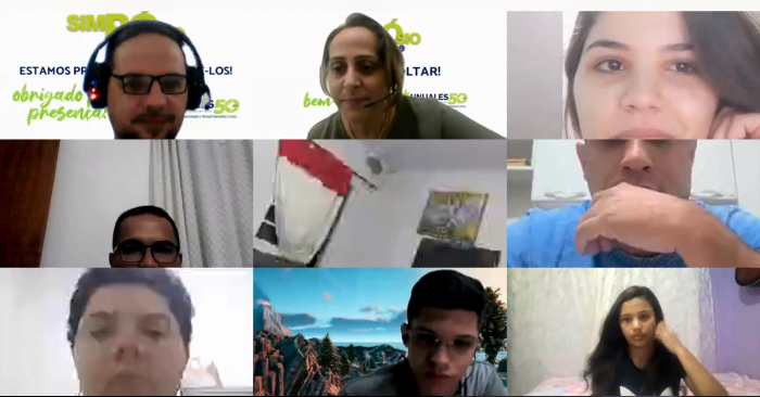 Membros da Equipe de Tecnologia da Unijales, Marta e Marcelo tiraram dúvidas dos alunos sobre as plataformas digitais