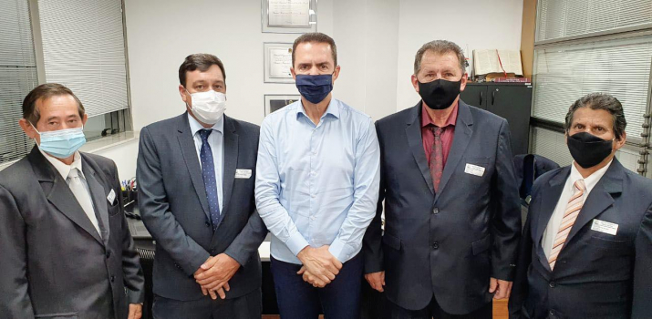 Representantes de Turmalina com o deputado estadual Itamar Franco