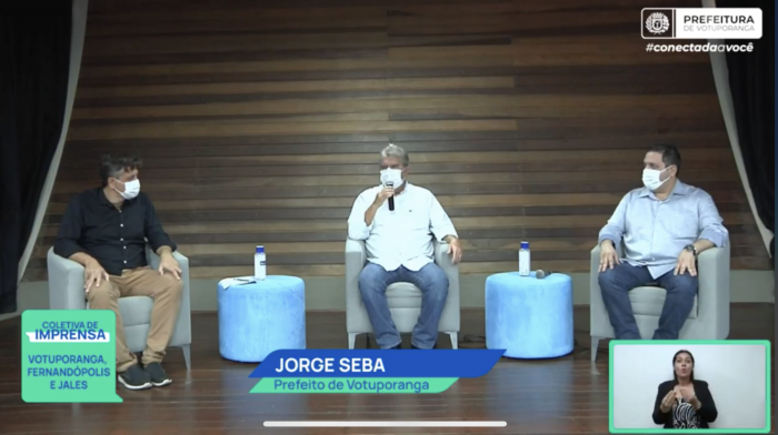 Os prefeitos de Fernandópolis, André Pessuto, Jorge Seba, de Votuporanga e Luis Henrique Moreira, de Jales durante transmissão