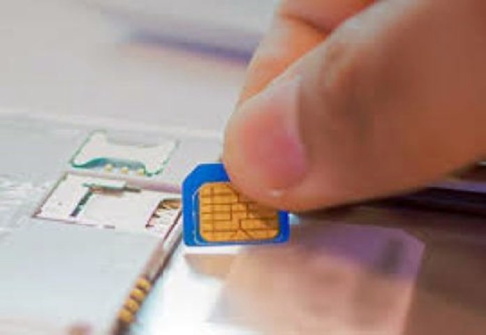 Estudantes da rede estadual têm até o final de maio para retirar chips com internet nas escolas