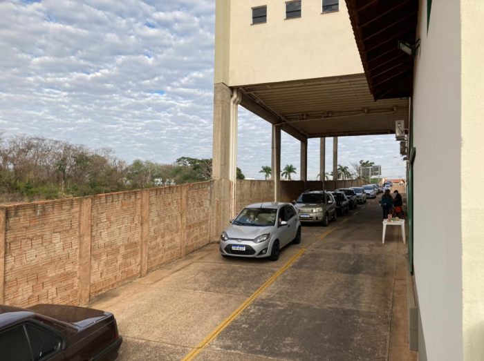 Jalesenses aproveitaram a oportunidade para comparecer no local e receber a tão sonhada dose do imunizante