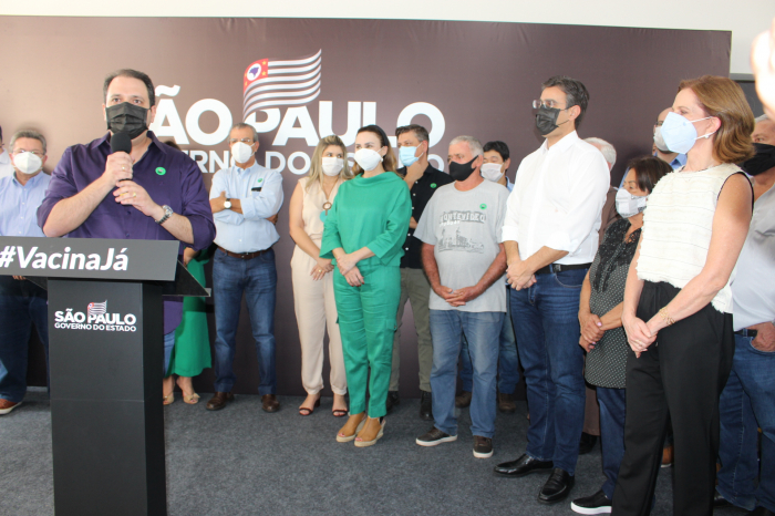 O prefeito Luis Henrique Moreira falou na presença das autoridades sobre a importância do Centro Dia do Idoso