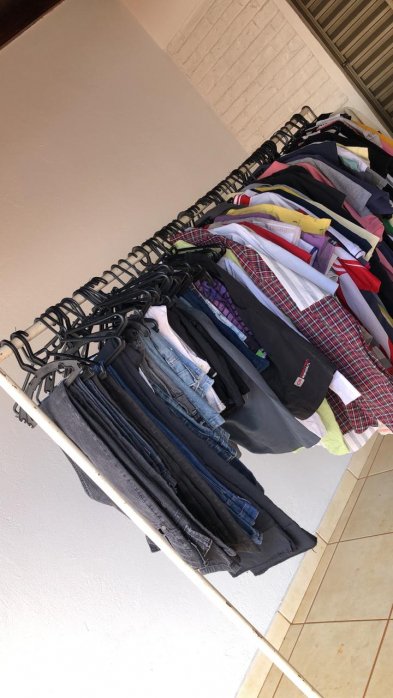 Roupas em ótimo estado de conservação serão doadas, a partir de quarta-feira, dia 21, através do Projeto Varal Solidário, do Fundo Social de Solidariedade