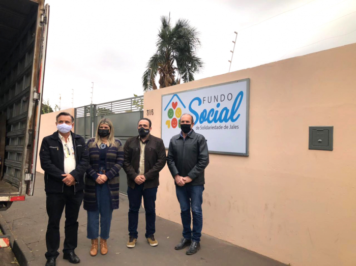 Fundo Social recebe a doação de 500 cestas básicas fruto da live promovida pelo Rotary Club de Jales e promoção do Proença