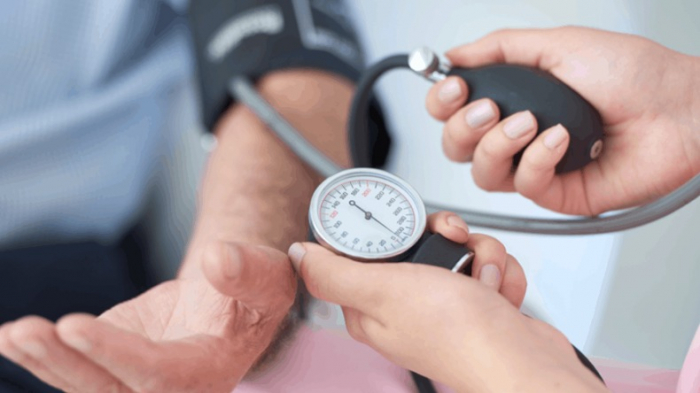 No inverno, risco de sofrer infarto e AVC aumenta 30%, alerta cardiologista